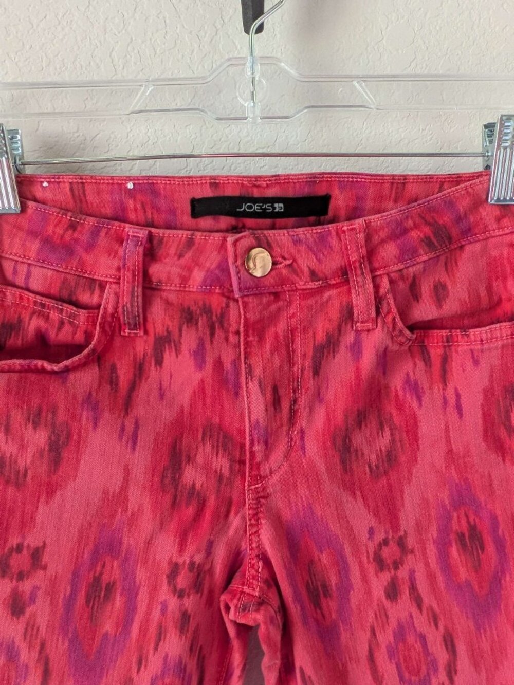 EUC -- JOE's Jeans Ikat Print Red / Pink Skinny Ankle Pant - Size 29 - Picture 3 of 4